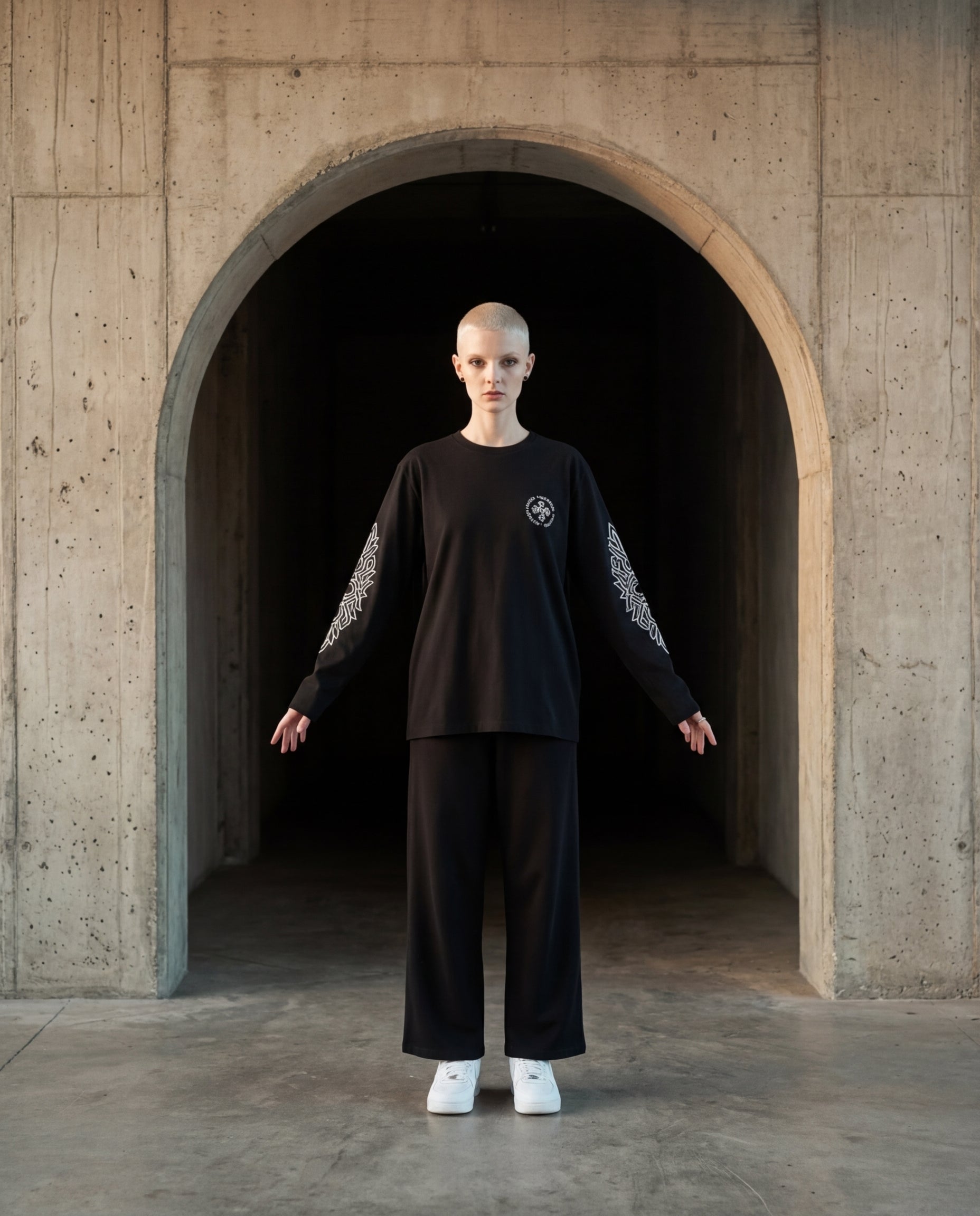 SHOT 05 KENJI GOTHIC ARCH